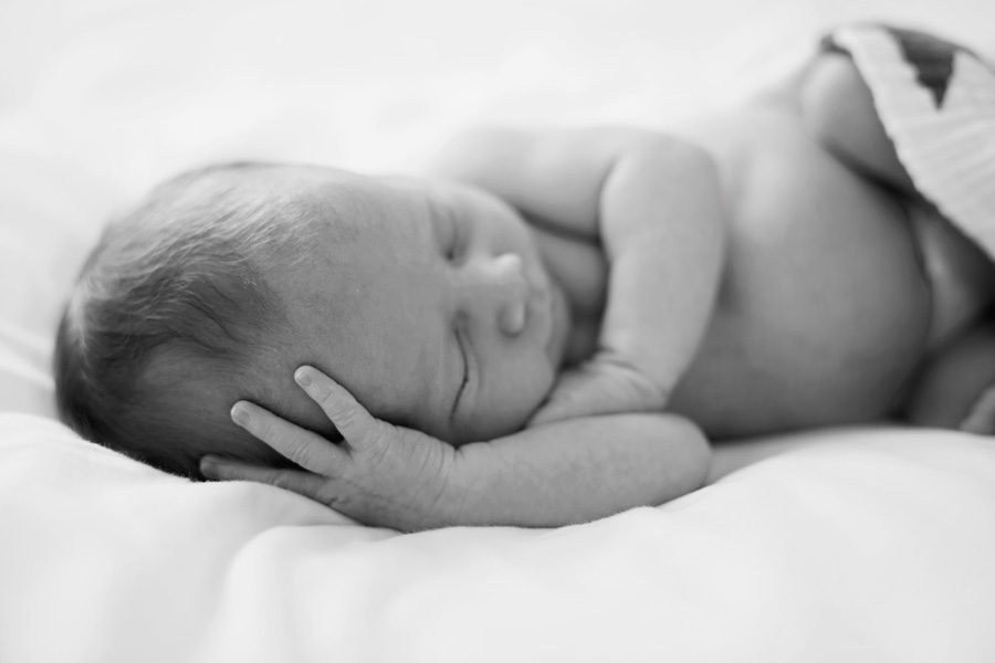Baby-Isabelle_0410_BW_web